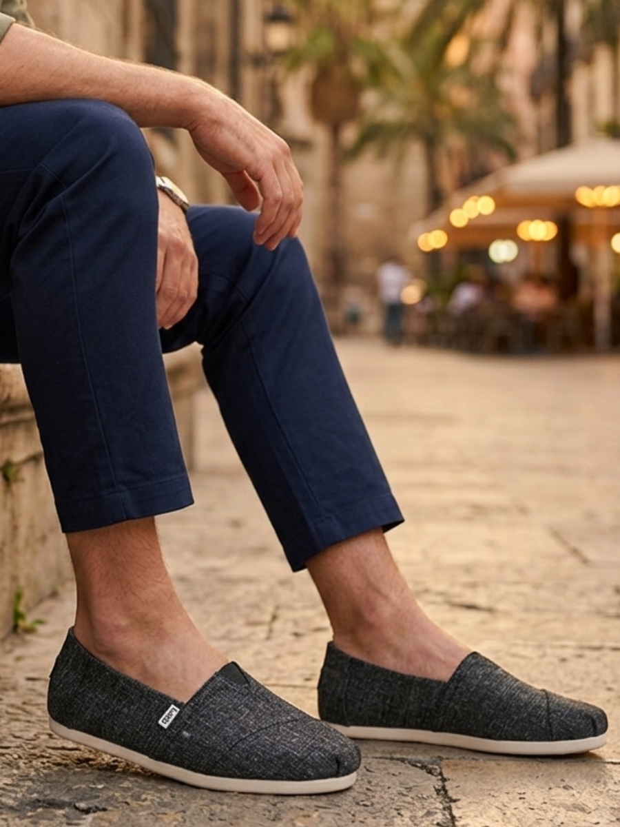 Alpari Uno Men's Black Slip-ons