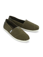 Load image into Gallery viewer, Alpari Go Men&#39;s Olive Slip-ons
