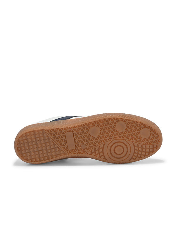 Men wearing Lugo White-Navy Sneakers – versatile sneakers men for casual and smart styling